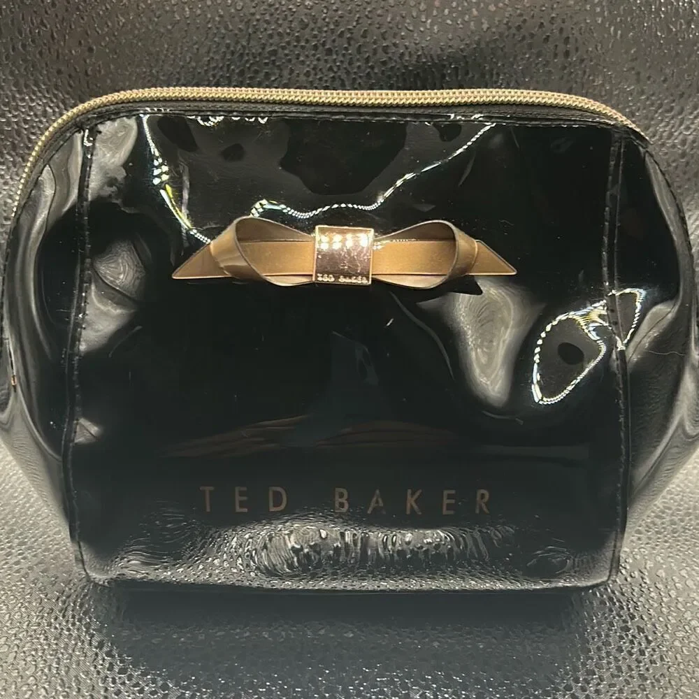 Ted Baker Bow Front Cosmetic Bag Black Patent Leather Rose Gold Hardware Travel